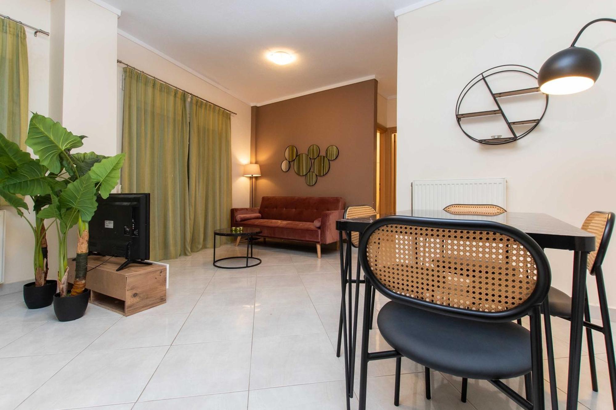 Houseloft Kalamaria Skyview דירה *